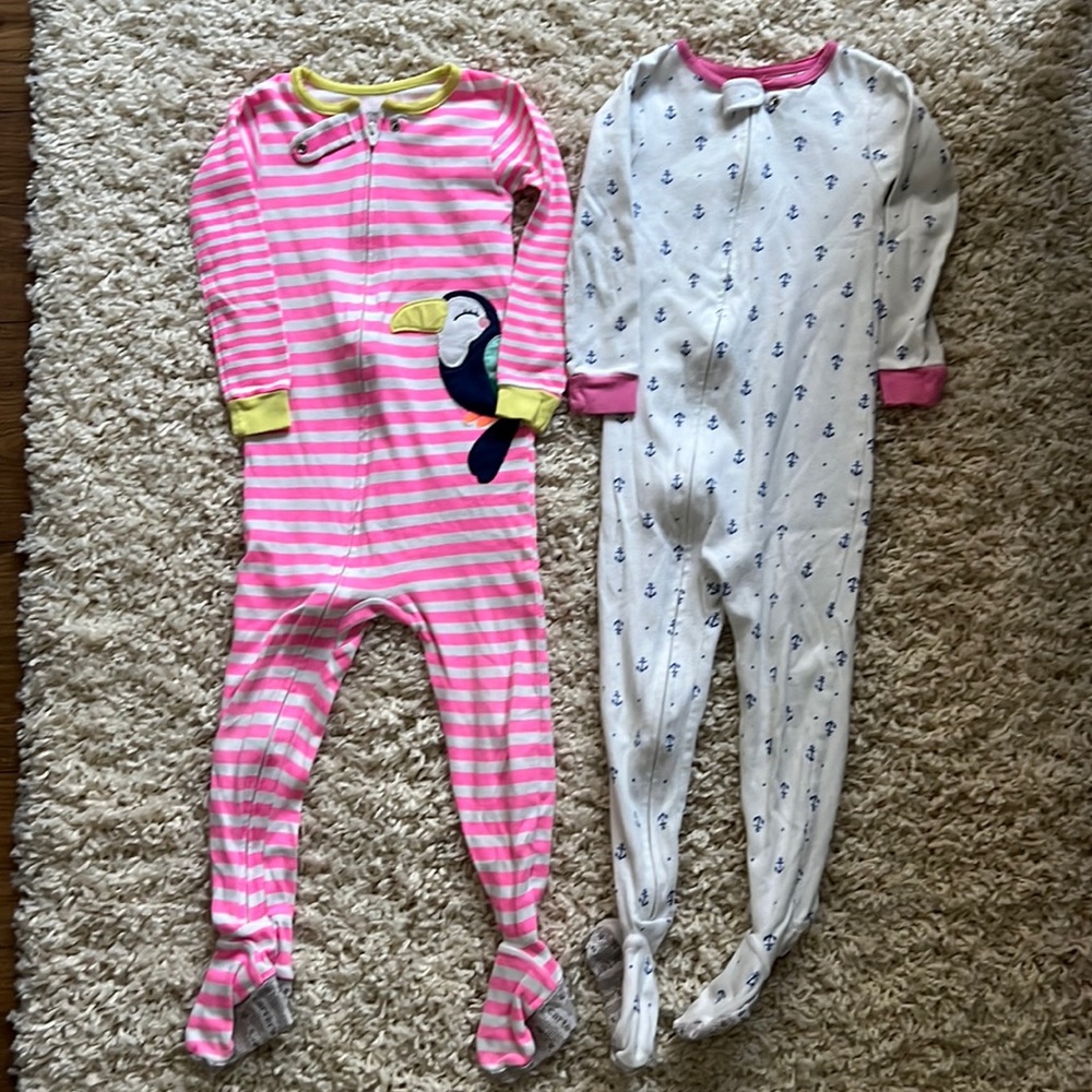 3T Toddler girl pajamas Carter’s